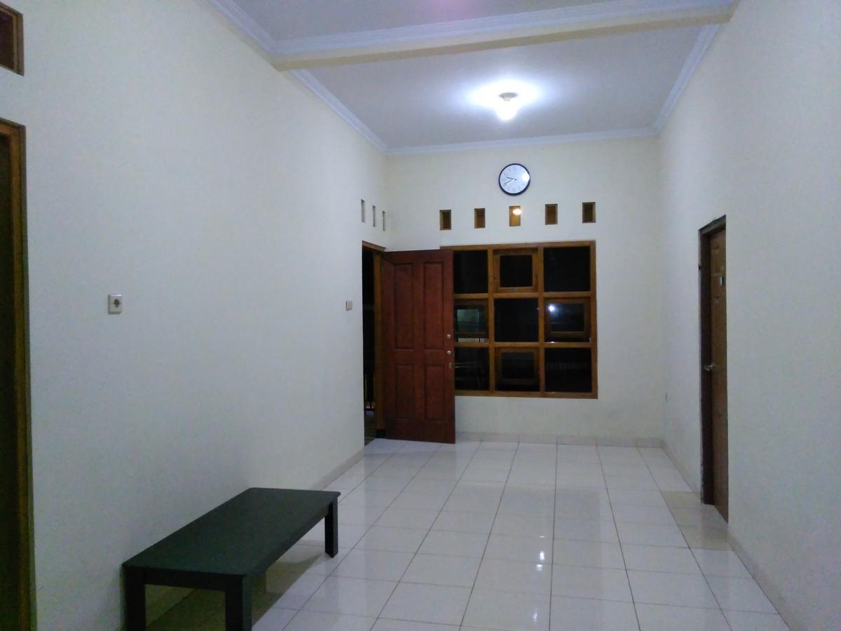 Maqmil Prambanan Apartment Екстериор снимка